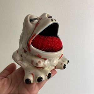 Vintage groovy frog sponge holder